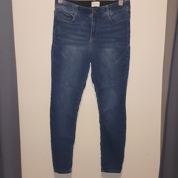 Angels Forever Young Denim - Angels Forever Young Skinny Blue Jeans Medium Wash Elastic Waist  10/30